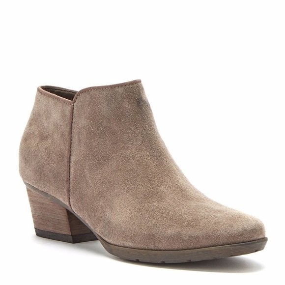 Blondo Shoes - Blondo Villa Waterproof Suede Ankle Bootie Boot